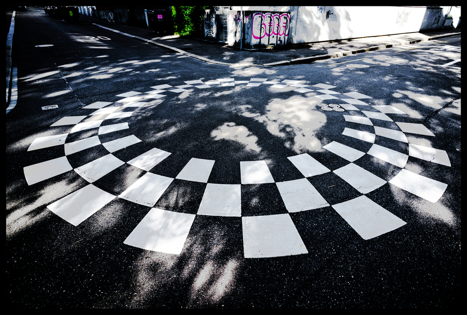 Chess Board Circle - ID 012425