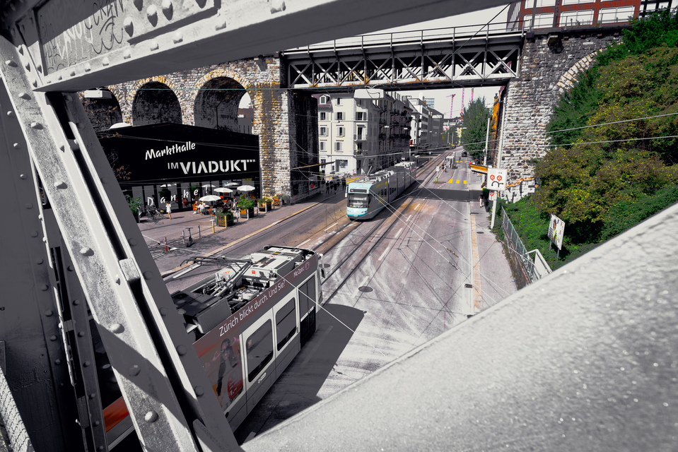 At the IM VIADUKT - ID 012516