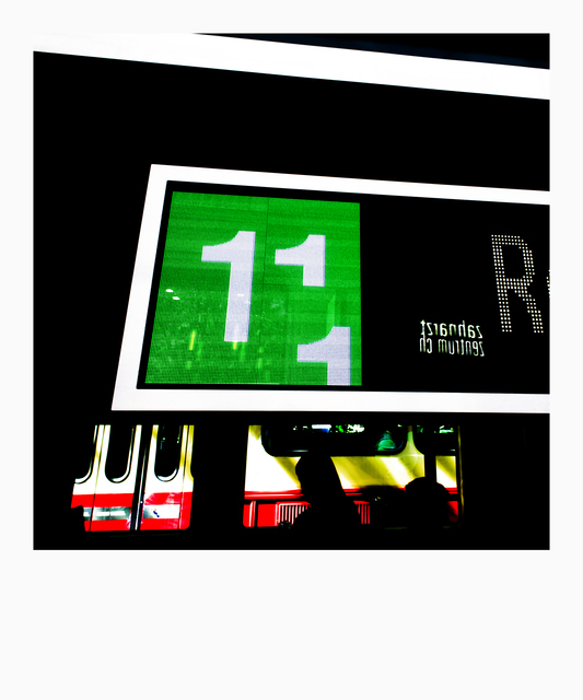 Broken Tram - ID 012558