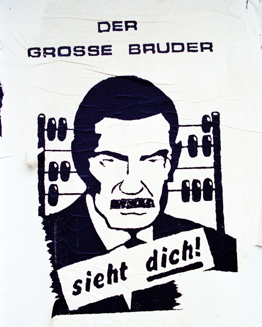 Der GROSSE BRUDER sieht dich - ID 012625