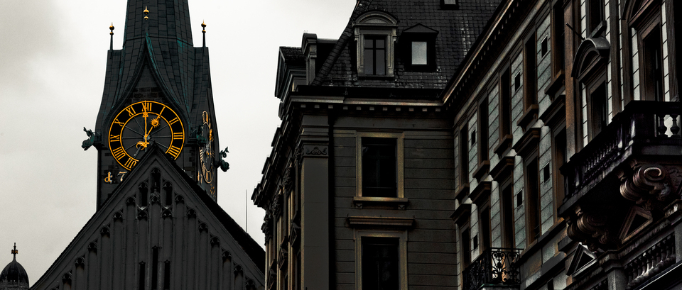 Zurich 12:59 - ID 012882