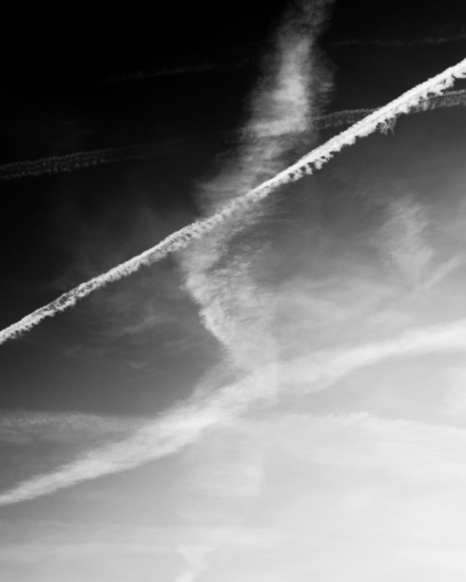 Contrails - ID 013044