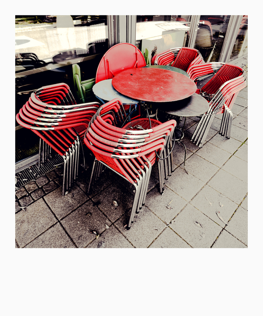 Red Stacked Chairs - ID 013297