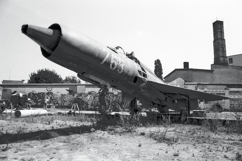 Fighter on the Potsdamer Platz III - ID 013328