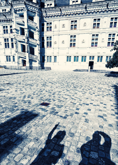 Blois Inner Courtyard Shadows II - ID 013381