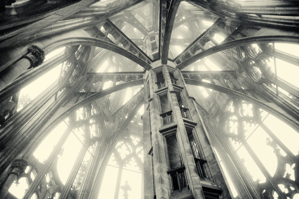 On the Minster I - ID 013570