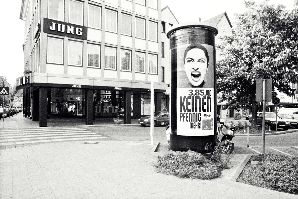 UND KEINEN PFENNIG MEHR - ID 013596