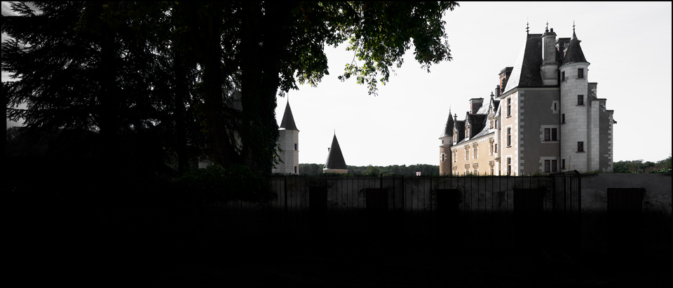 Castle behind the Wall II - ID 013821