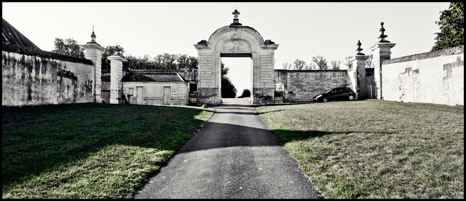 Towards Street Side - ID 013827