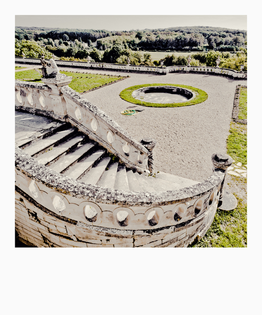 Stairs to Garden - ID 013884