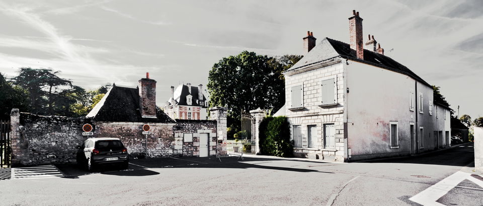 To the Castle I - ID 013906