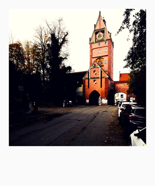 Entering Memmingen I - ID 013976