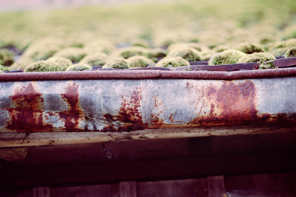 Rusty Gutter - ID 014057