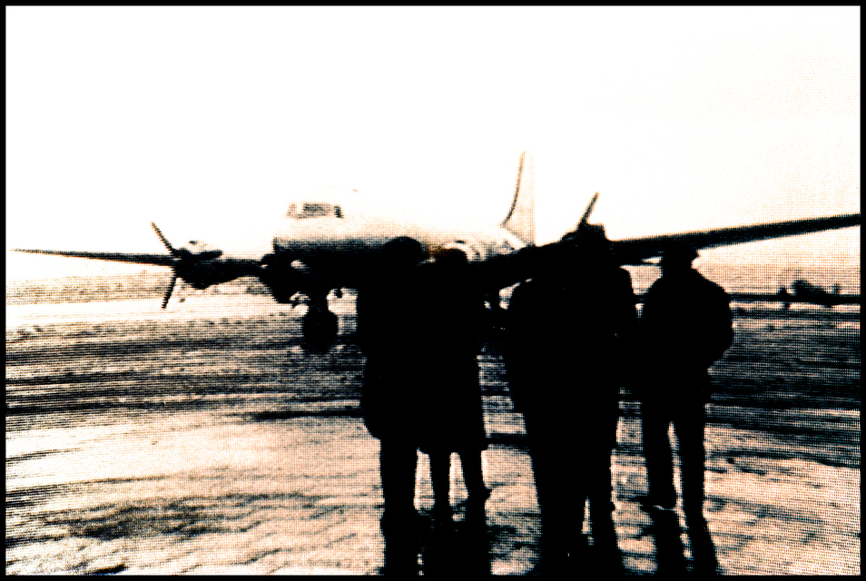 Four Propeller Airplane on TV - ID 014074