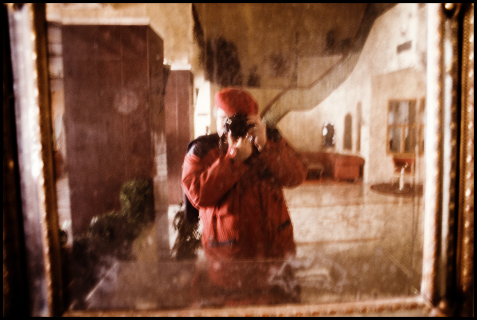 Mirror in Lobby - ID 014602