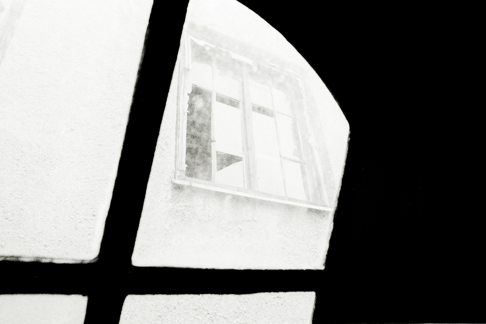 View from the Window II - ID 015043